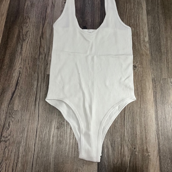 XS bodysuit - Picture 2 of 3